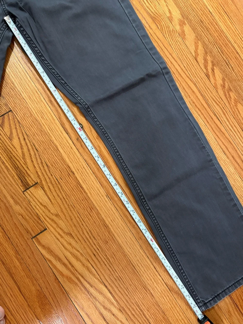 Levi's 514 Relaxed Straight Jeans in Charcoal
